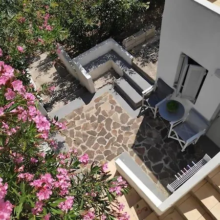 Vasilikis Cycladic Apartment *